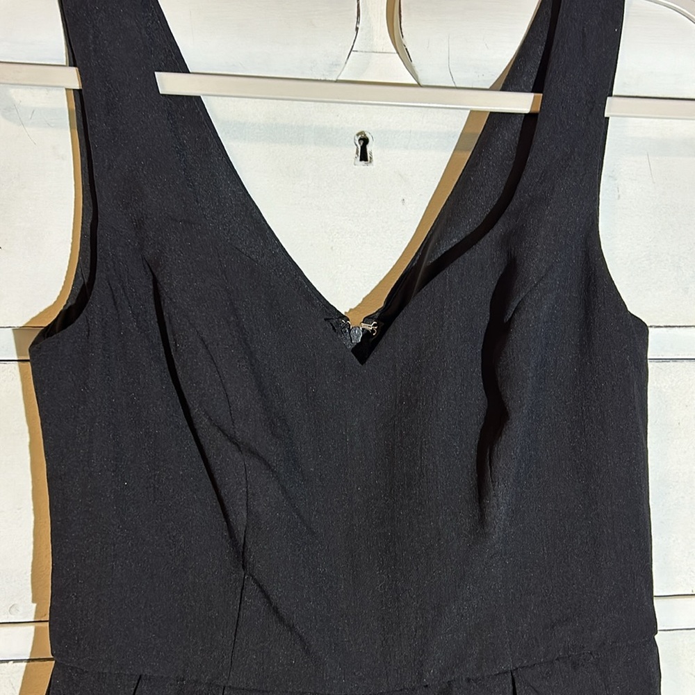 NWT black size Small one piece jumper - Picture 2 of 6